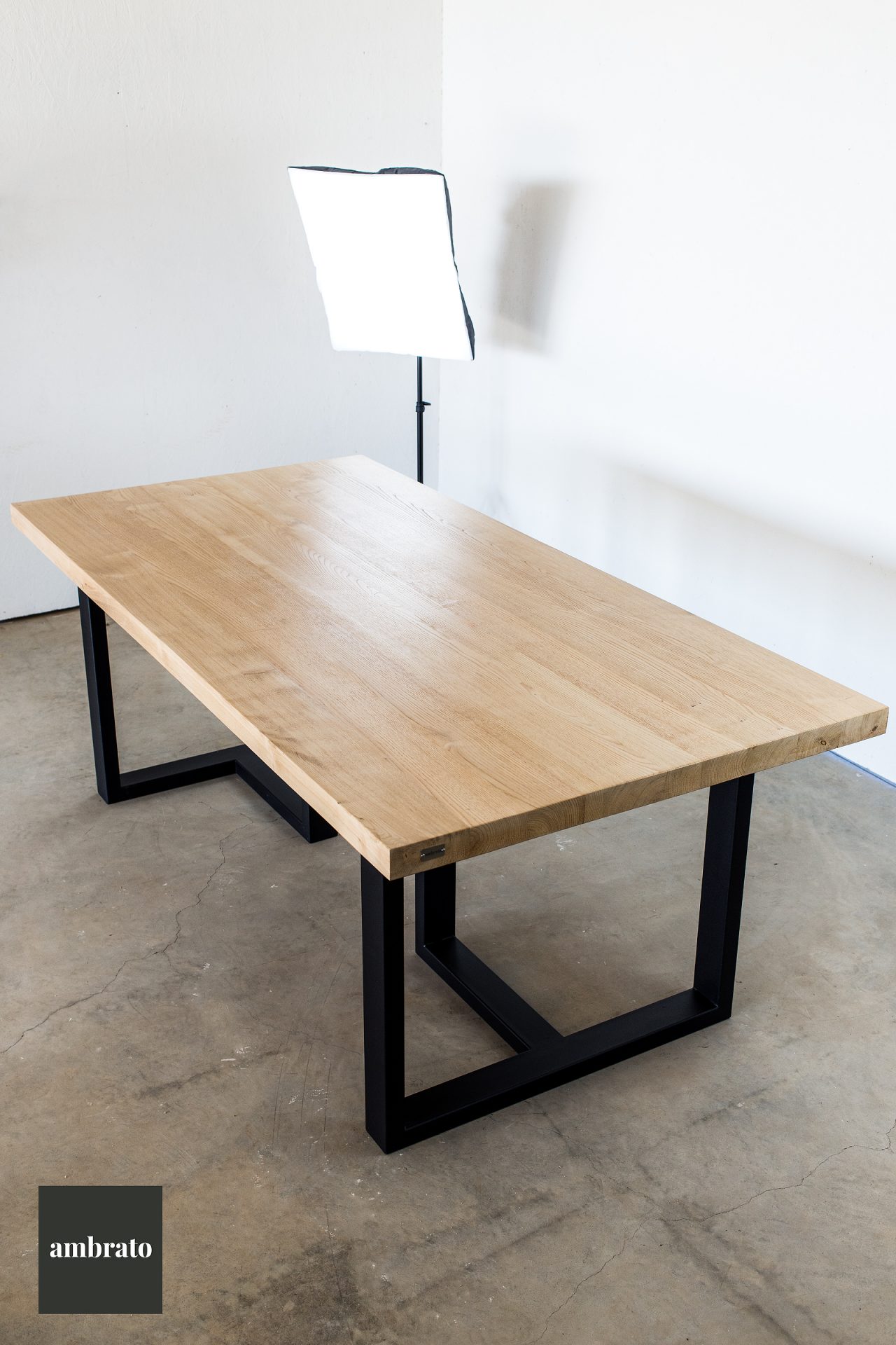 Tavolo in legno massello di castagno 200x90 mod.B01-T08 - ambrato